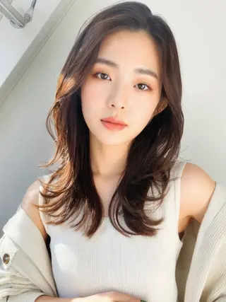 ロング 透明感カラー🩶 韓国レイヤー🩶結華のヘアスタイル