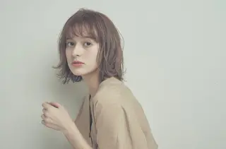 ミディアム 🌼たけや みのり🌿のヘアスタイル