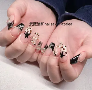 ネイル R inのネイルデザイン