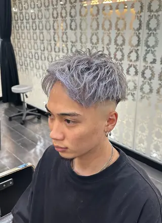 カラー メンズ プログレス小平小川所属・フェザー/波巻き 雫石大夢のヘアスタイル