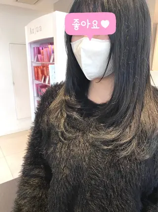 セミロング 💎髪質改善💎艶髪 💎ブリーチ💎津村のヘアスタイル