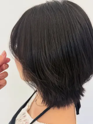 ミディアム 杏 華のヘアスタイル