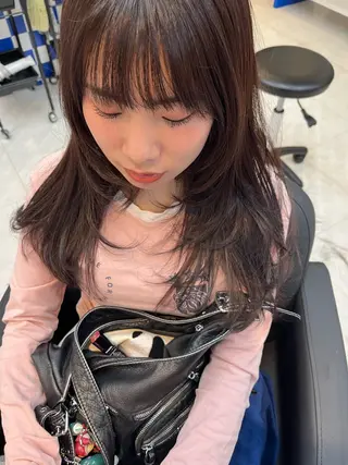 ロング 86futureshair所属・岡田 麻矢のヘアスタイル