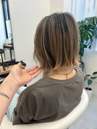 カラー cue所属・銀座バレイヤージュ 蓑田朝菜のヘアスタイル