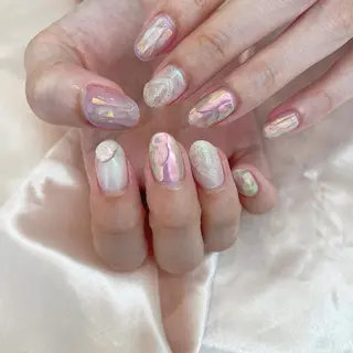 ネイル essence所属・pétit maakoのネイルデザイン