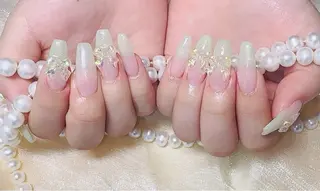 ネイル 伊原 羽美のネイルデザイン