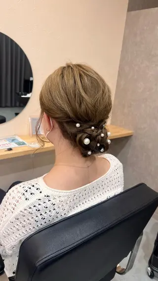 ヘアアレンジ 🫧ブリーチ🫧 ✨艶カラーのヘアスタイル
