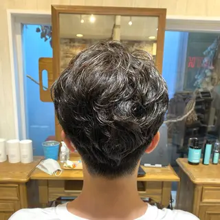 ショート カラー メンズ すずき なぎさ☀️のヘアスタイル