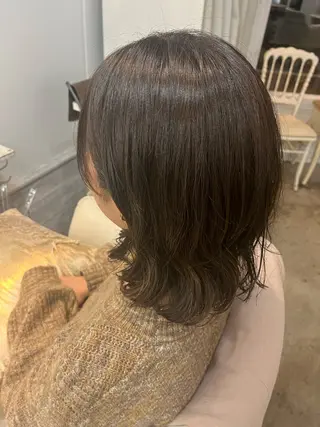 ミディアム パーマ 暗髪ツヤ感カラー🌼 いしいゆうこのヘアスタイル