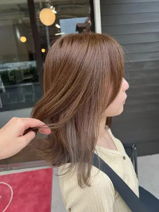 カラー イシイ ハルナ 🤍のヘアスタイル