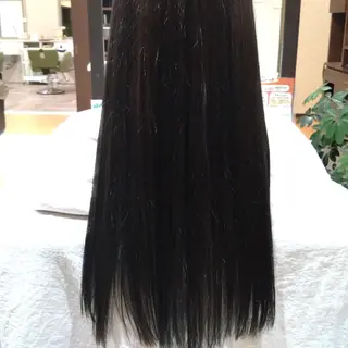カラー ロング RI YUのヘアスタイル