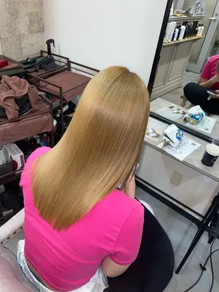 ミディアム ‎髪質改善/美髪矯正 mitsuki‎のヘアスタイル