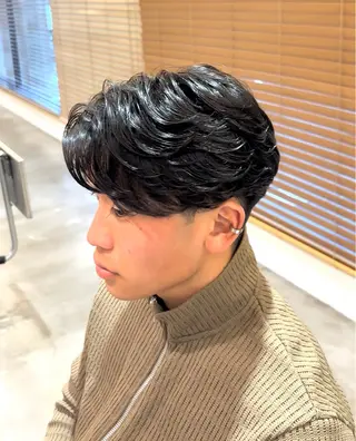 パーマ メンズ 徳田 恭助のヘアスタイル