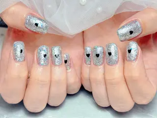 ネイル マジックミラー所属・マジック ミラーのネイルデザイン