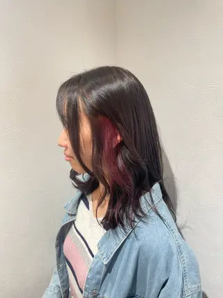 セミロング 笹岡 愛奈のヘアスタイル