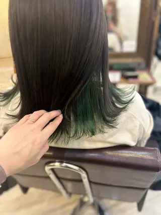 カラー Dear所属・Dear 秋田有美のヘアスタイル