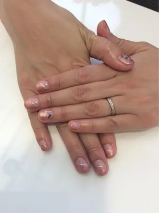 ネイル ten所属・真野 志穂のネイルデザイン