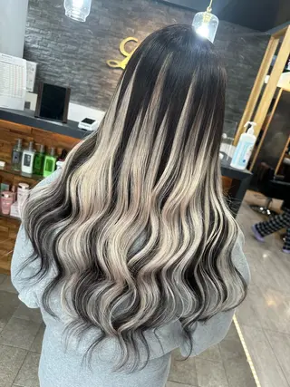 ロング 横浜Lapisあゆみ 艶髪/シールエクステのヘアスタイル