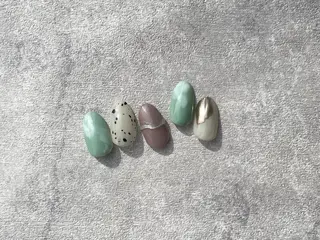 ネイル NINEnami ニュアンスネイルのネイルデザイン