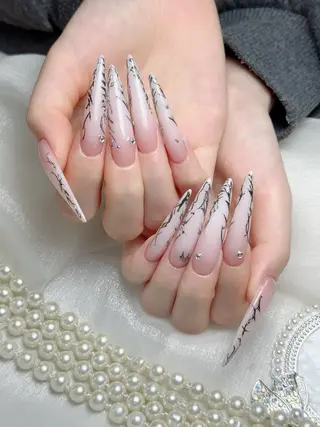 ネイル ENsalon akiのネイルデザイン