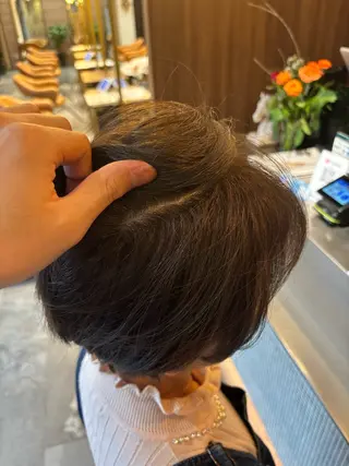 ショート カラー 傷めない白髪ぼかし/ ワタナベユウマのヘアスタイル