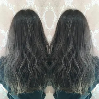 セミロング カラー graxi'    グラシー所属・ブリーチ/ハイトーン SERINAのヘアスタイル