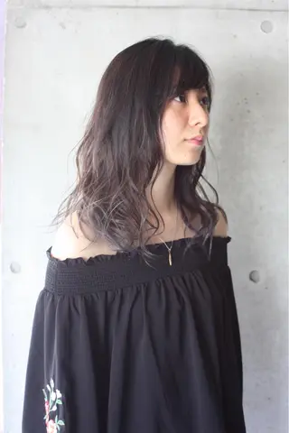 セミロング カラー 是枝 さくらのヘアスタイル