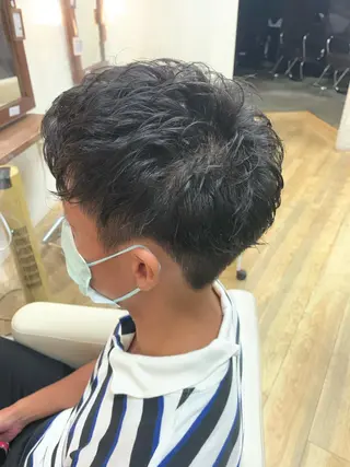 ショート パーマ メンズ メンズサロン アソビ所属・【扱いやすいパーマ】 眞鍋拓己のヘアスタイル