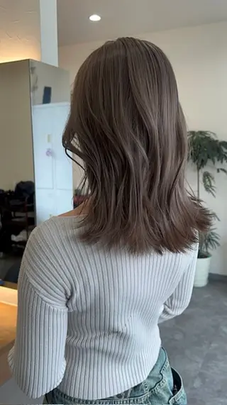 ロング ヘアテラス エムナラテンのヘアスタイル