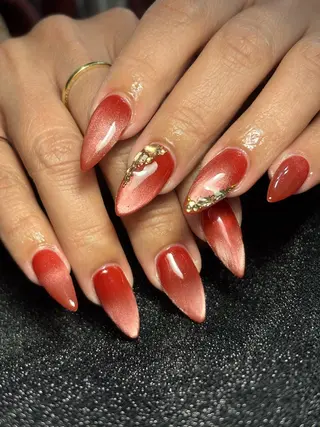 ネイル ✴︎ Delightのネイルデザイン