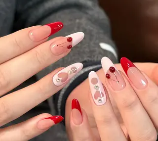 ネイル Pure&Rich Nailのネイルデザイン