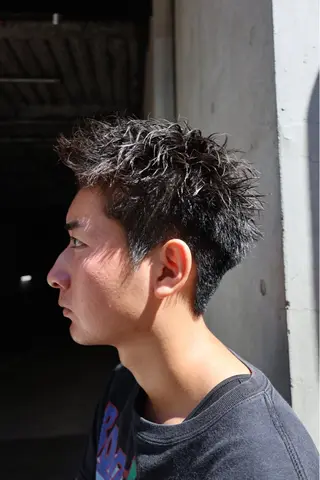ショート パーマ メンズ 大阪梅田メンズサロン メンズパーマ荒川琢磨のヘアスタイル