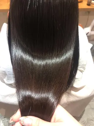 セミロング カラー 髪質改善×矯正🫧 韓国ヘアasamiのヘアスタイル