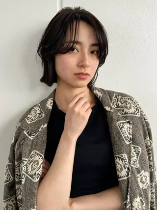 ミディアム Farbe🤍 新築new Openのヘアスタイル