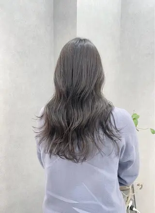 セミロング カラー いなみね はるきのヘアスタイル