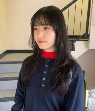 ロング カラー riho🪻暗髪/ 色持ちがいいカラーのヘアスタイル