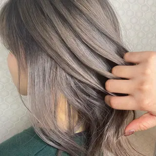 ミディアム カラー サロンド・かわの所属・岡野 咲絢【さあや】のヘアスタイル