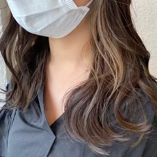 セミロング カラー 入江 志穂のヘアスタイル