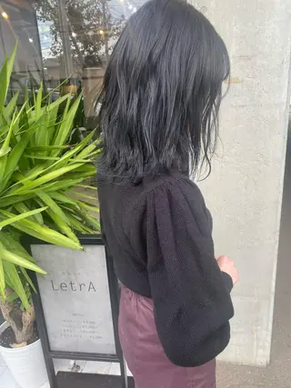 ミディアム カラー BE HERE NOW N°04野々市三納店所属・イタヤ マイカのヘアスタイル