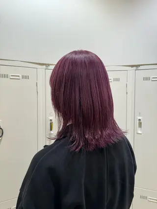 セミロング 垢抜け/レイヤー/ ハイトーン/アスナのヘアスタイル