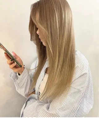 ロング カラー モリシゲ ヒカリ🦕🐬のヘアスタイル