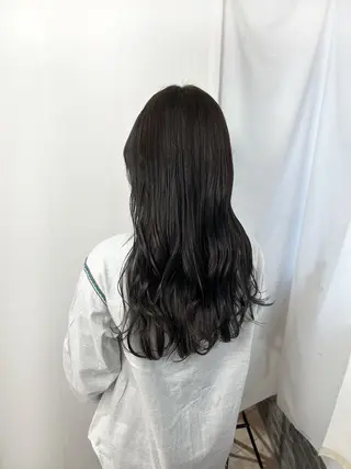 セミロング カラー Ami 🕊✨のヘアスタイル