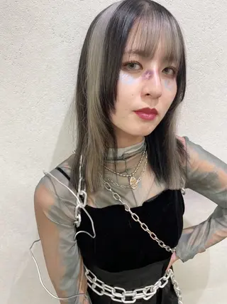 セミロング カラー ブリーチ/ハイトーン 🌏💊RAINEのヘアスタイル