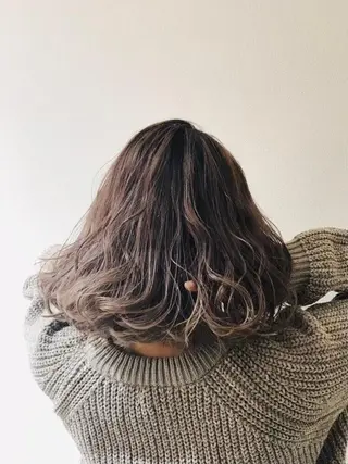 ミディアム 大場 優のヘアスタイル