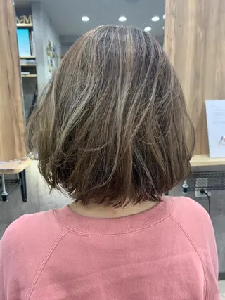 ショート カラー hair salon mementoのヘアスタイル