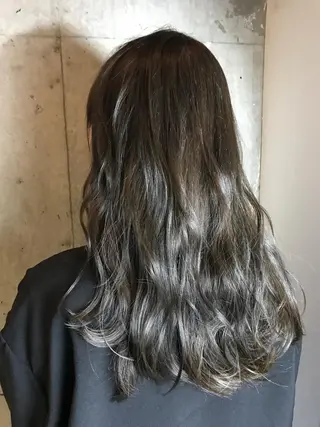 ロング カラー ヘアアレンジ 今井 由佳のヘアスタイル