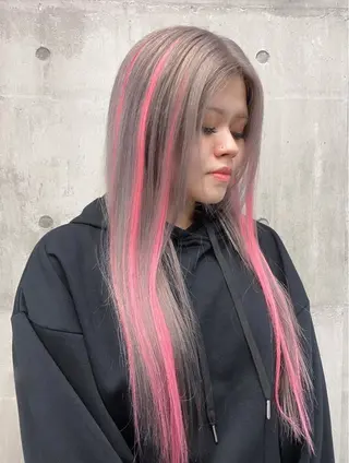 ロング カラー パーマ ヘアアレンジ メンズ のん🎀ハイトーン/ レイヤーカット🐳のヘアスタイル