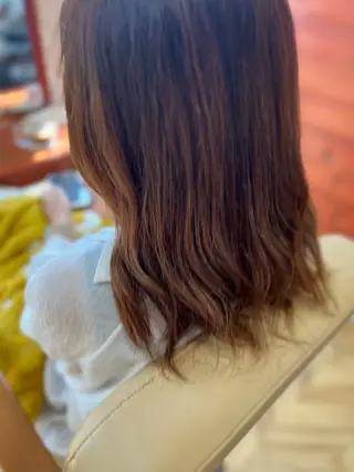 ミディアム カラー ヘアーサロン feel所属・磯山 美咲のヘアスタイル