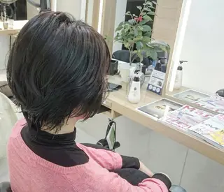 ショート 透明感ハイライト◎ 伊藤夏海のヘアスタイル