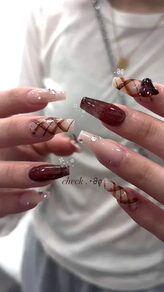 ネイル 🍓リスブラン MELのネイルデザイン